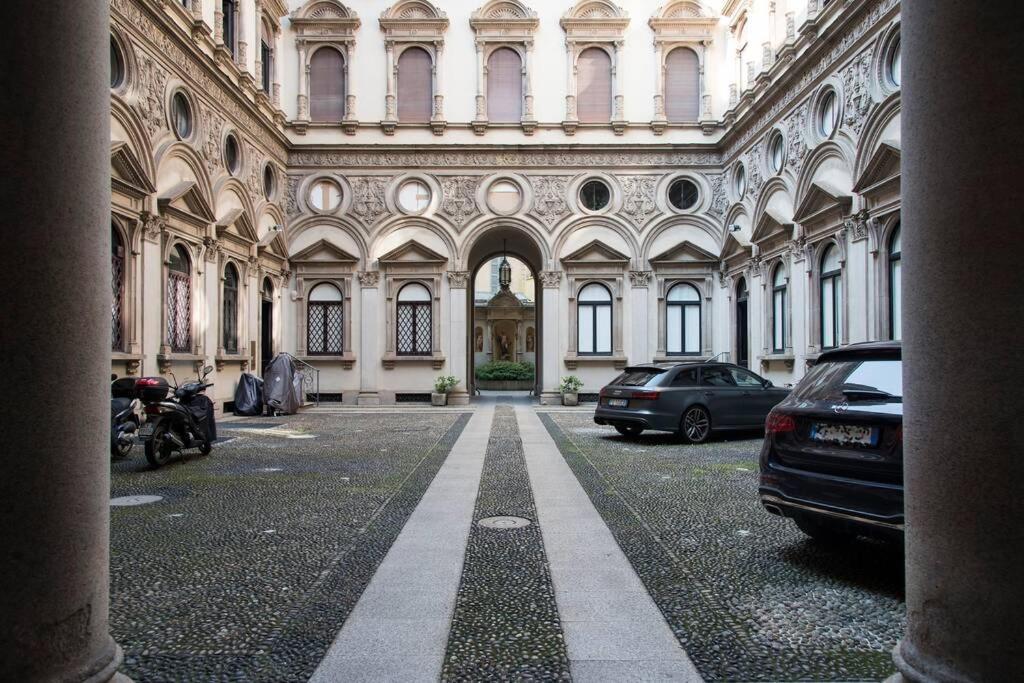 Breathtaking Castle View Youhosty - Quintino Sella มิลาน ภายนอก รูปภาพ